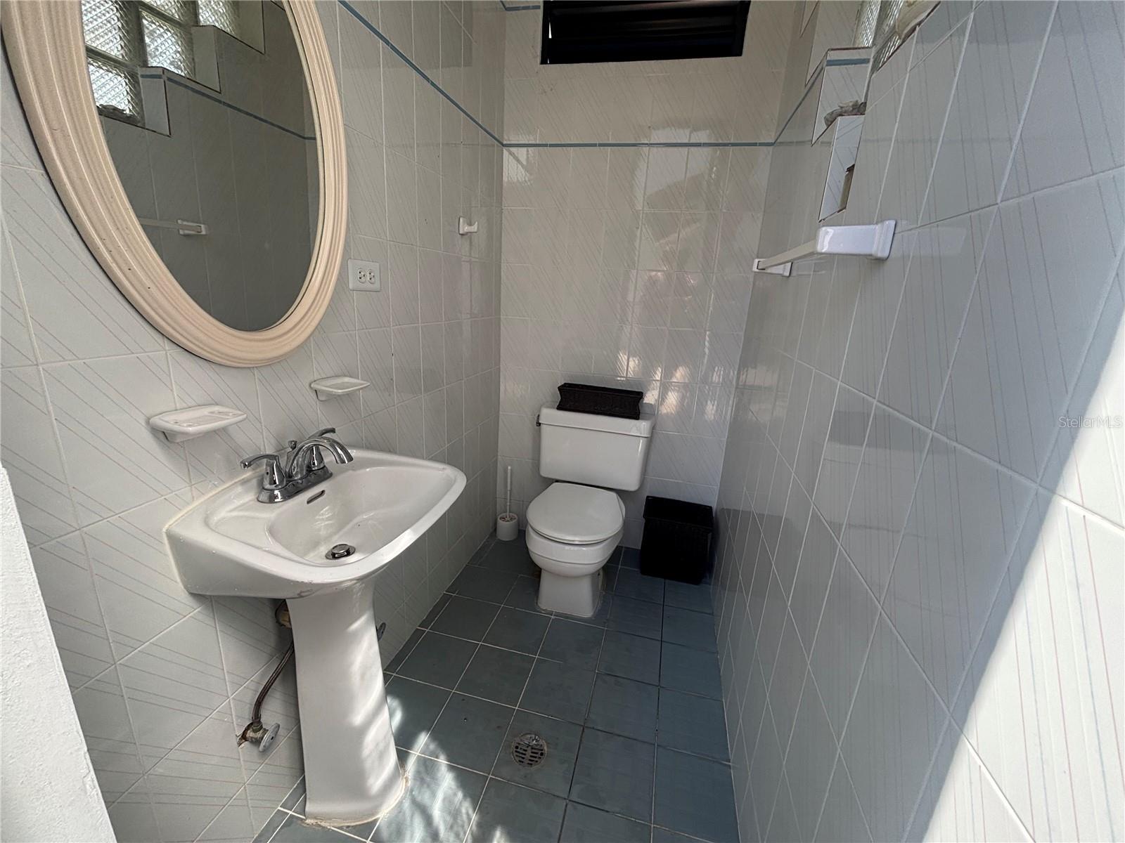 W 4-14 Calderón De La Barca Property Photo 26