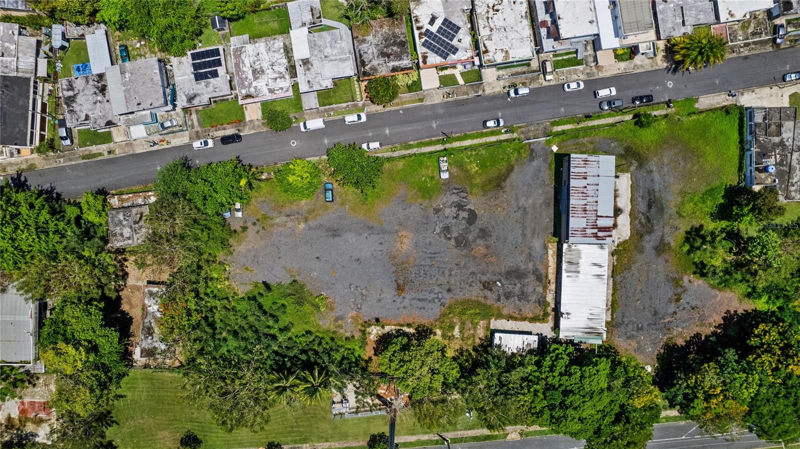 Calle 238 Property Photo 1