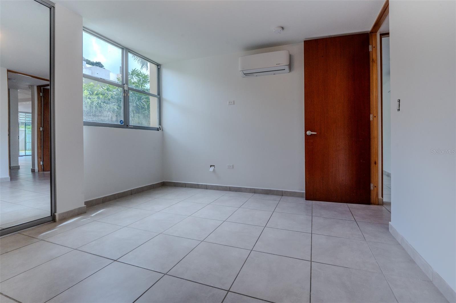 70 Condominio Alamanda Oeste #5172 Property Photo 2
