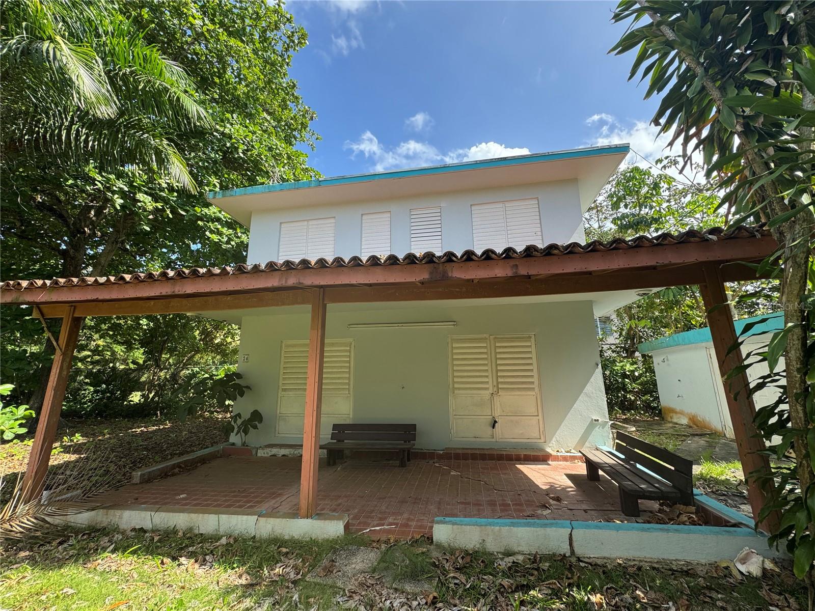 6f Brenas Estate Property Photo 1