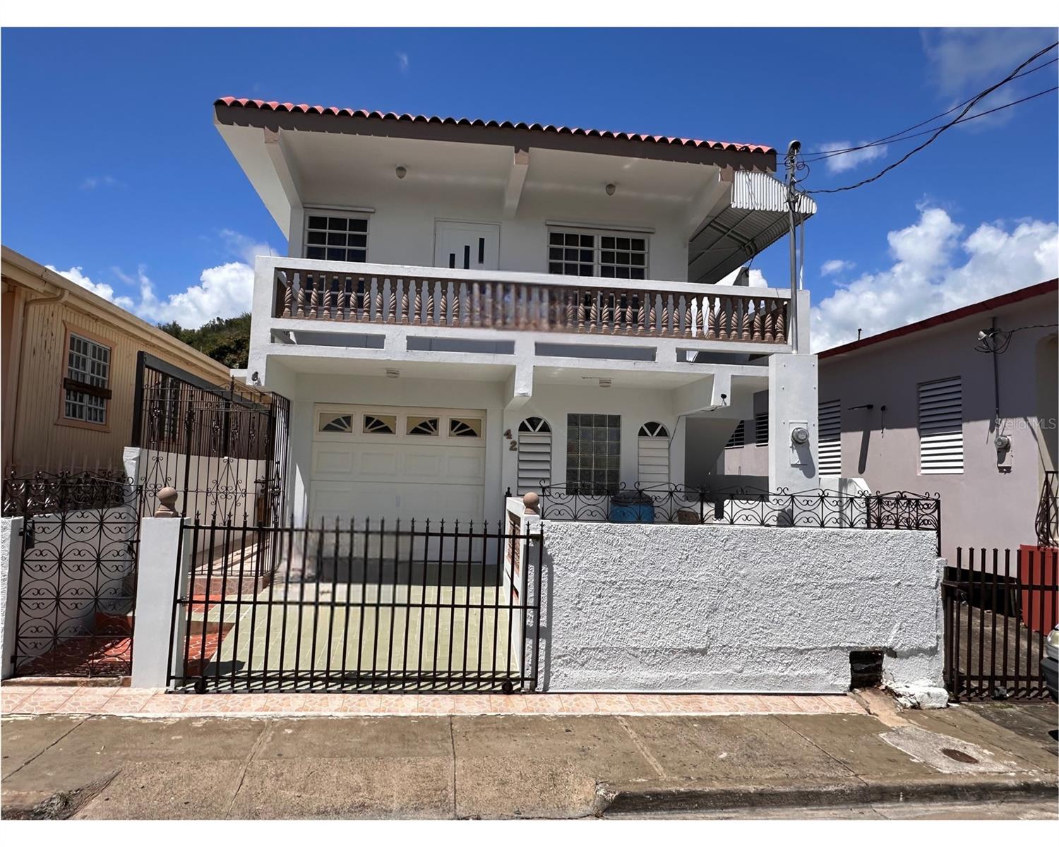 42 Betances Property Photo 1