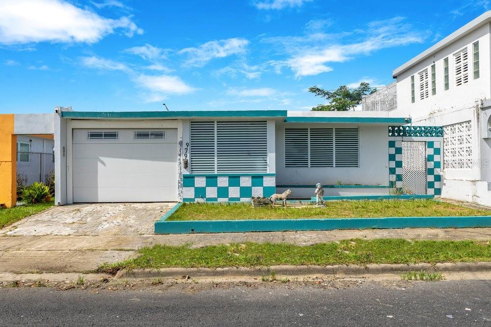 Urb Country Club Hypolais #979 Property Photo 1