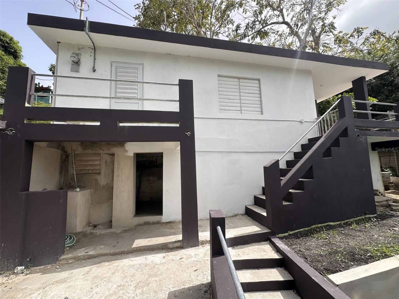 262 Orquidia St Property Photo 1