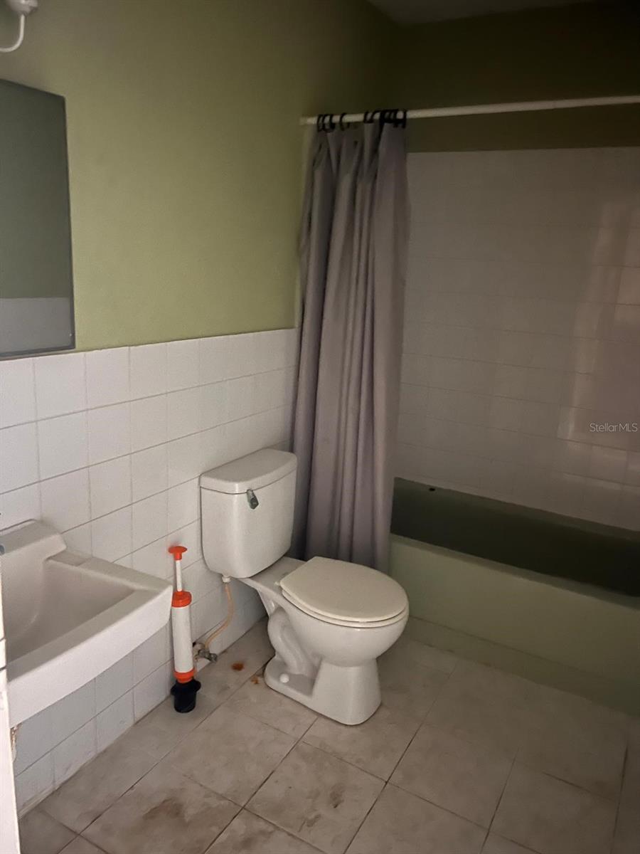 Calle Acacia Rf11 Urb. La Rosaleda Property Photo 7