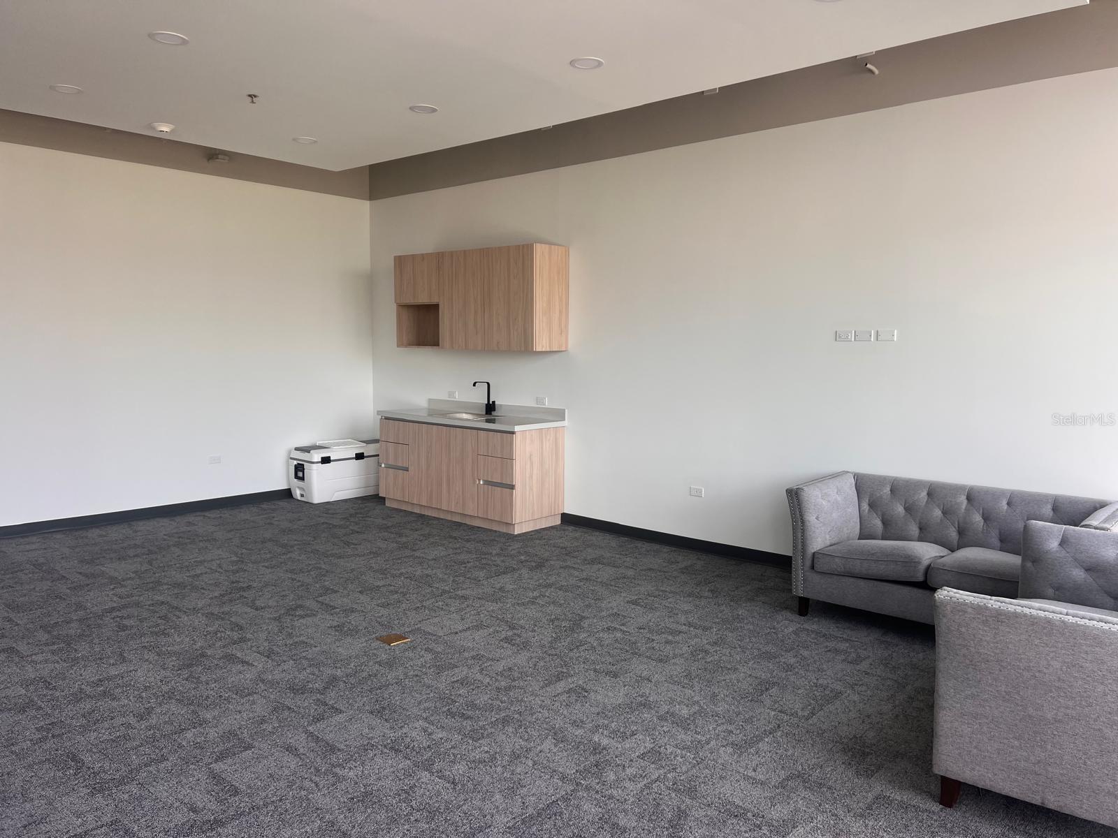 Apt. A-308 Metro Medical Center Property Photo 7
