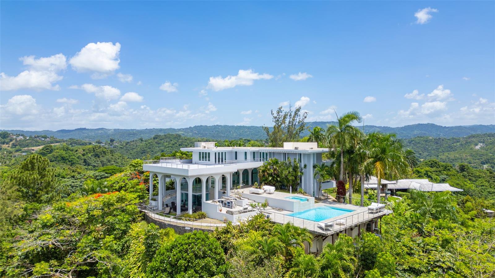 7 La Roca Street Beverly Hills Property Photo 1