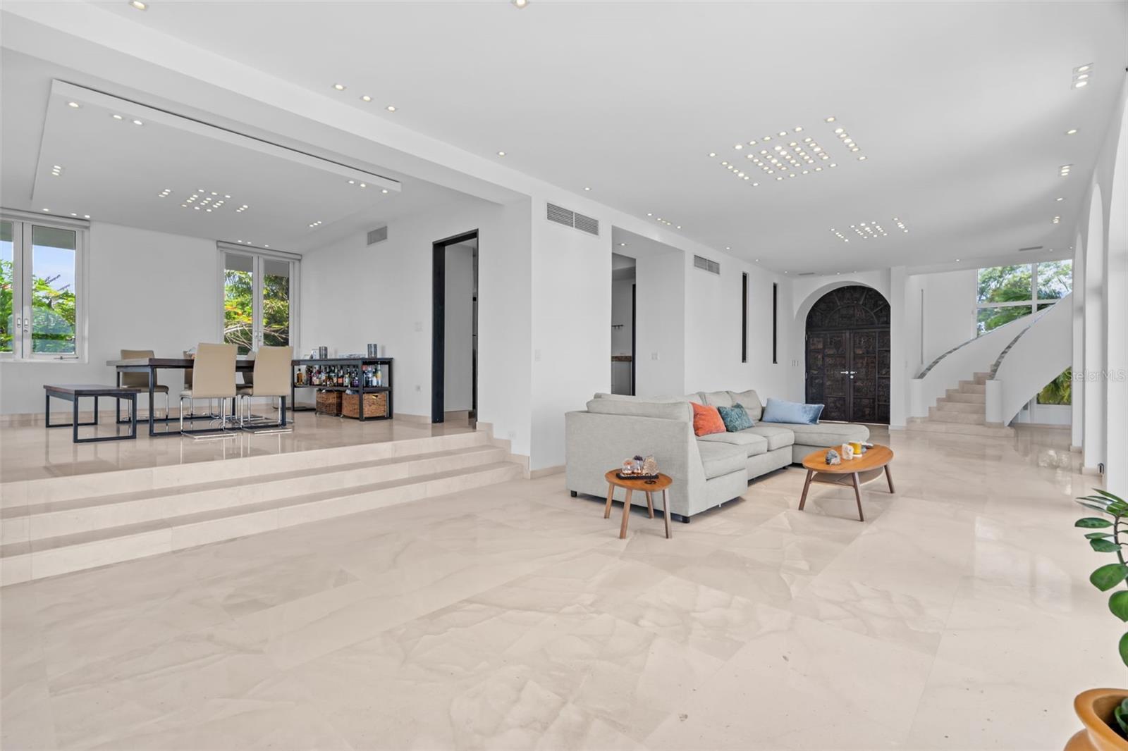 7 La Roca Street Beverly Hills Property Photo 3