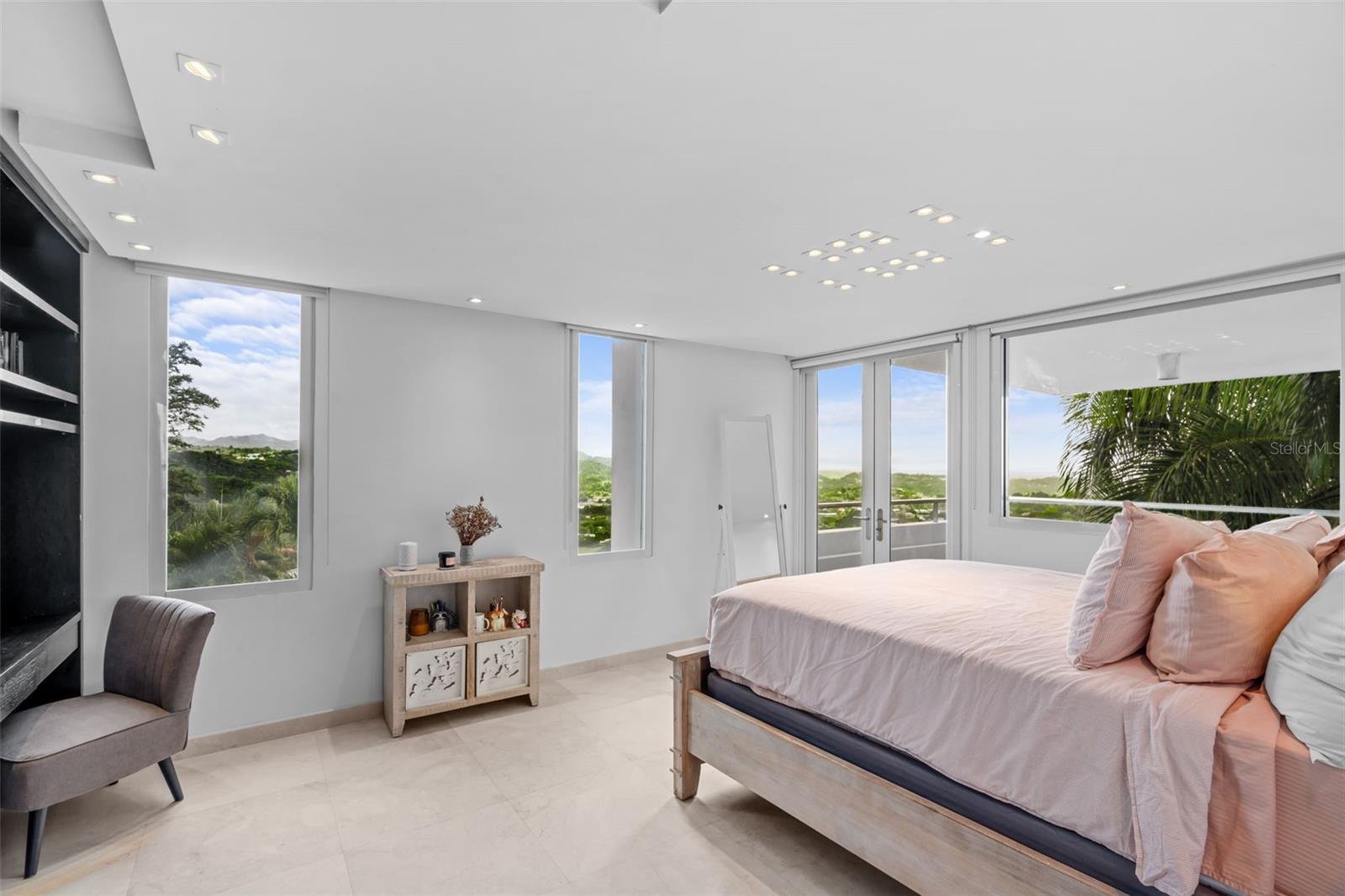 7 La Roca Street Beverly Hills Property Photo 12