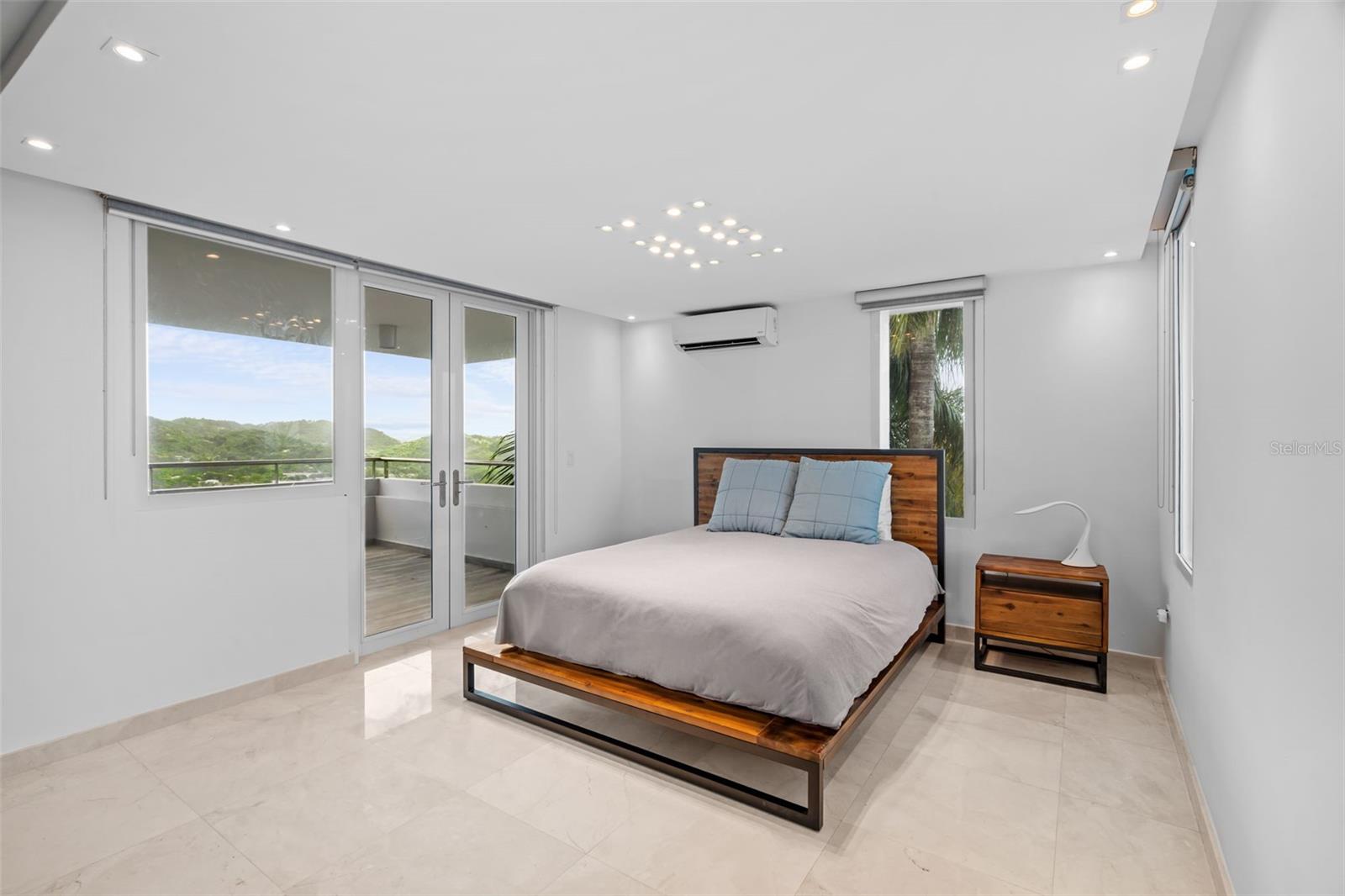 7 La Roca Street Beverly Hills Property Photo 13