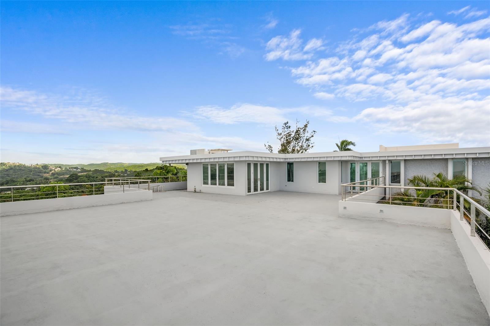 7 La Roca Street Beverly Hills Property Photo 16