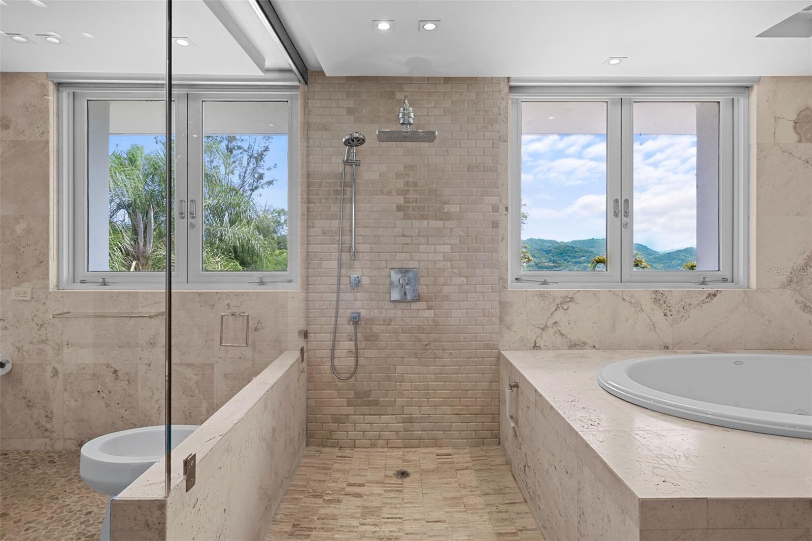 7 La Roca Street Beverly Hills Property Photo 18