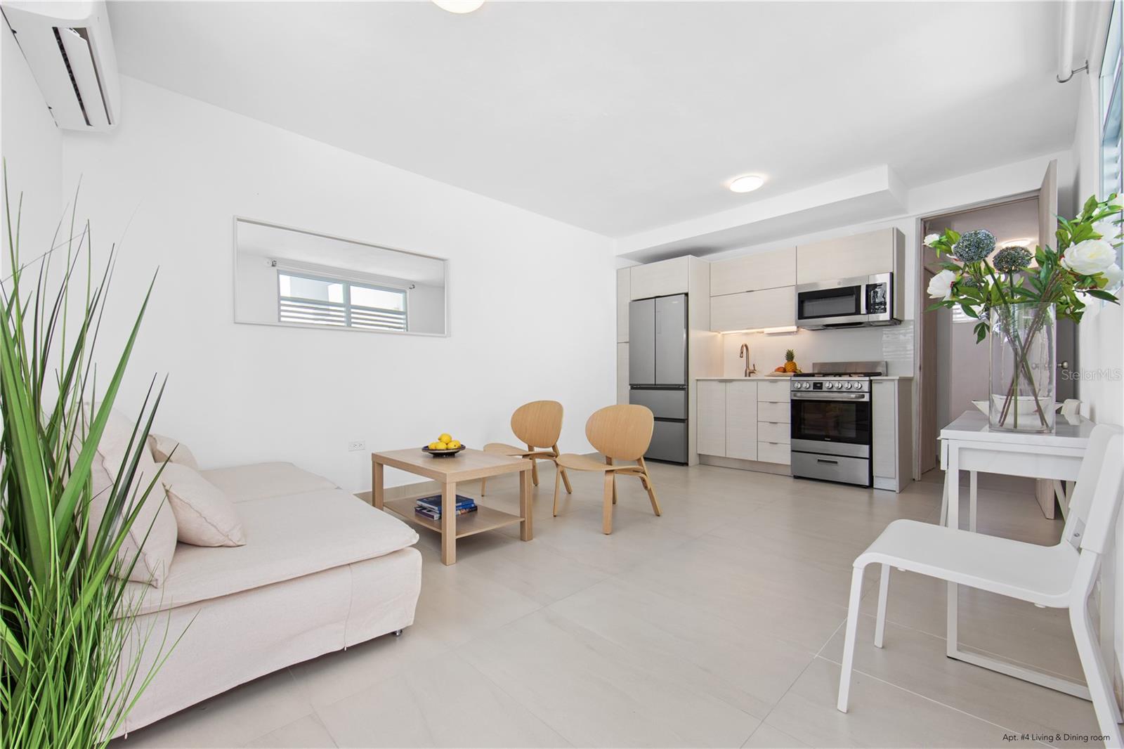 1366 Wilson #4 Property Photo 1