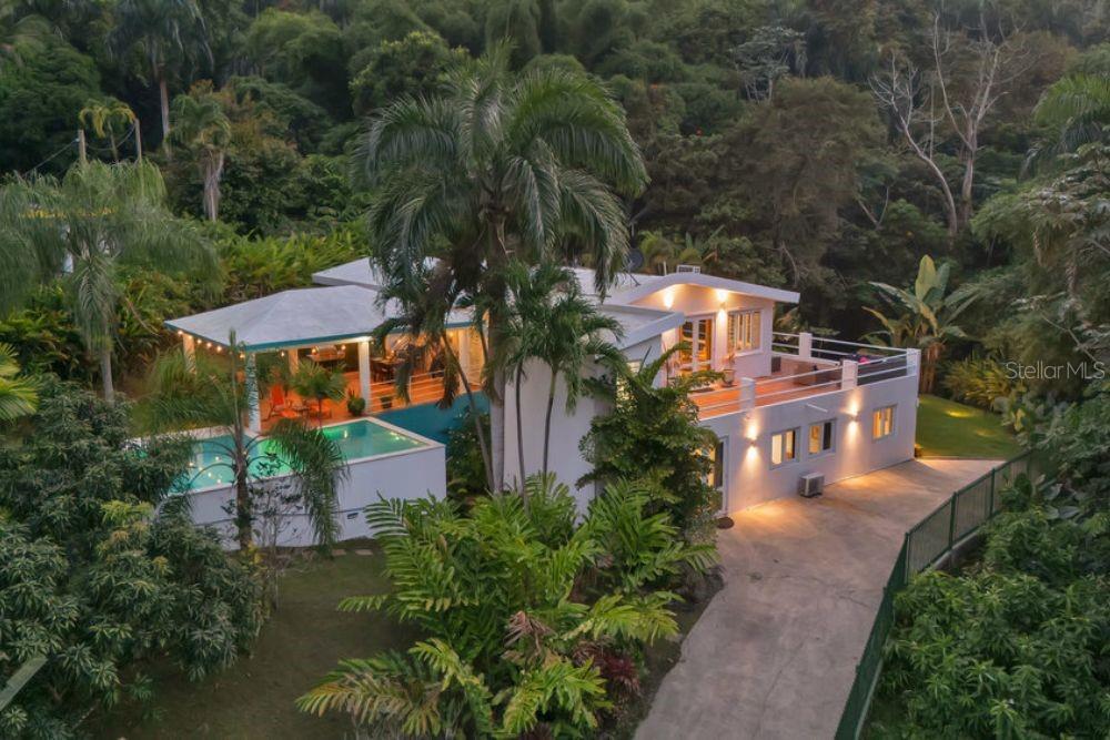8th ST. VILLA CASABLANCA- COLINAS DEL YUNQUE #J11