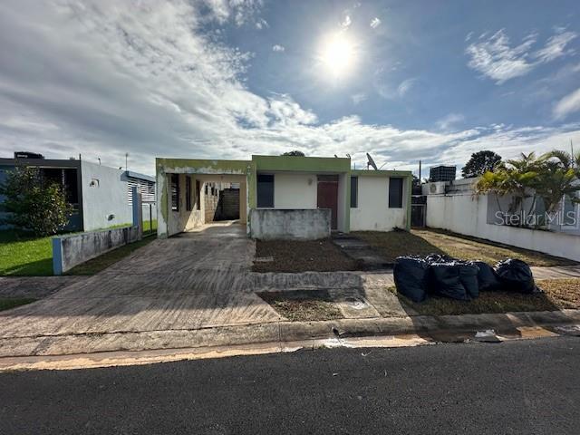 J8 Calle Caobo Urb. Los Llanos Property Photo 1