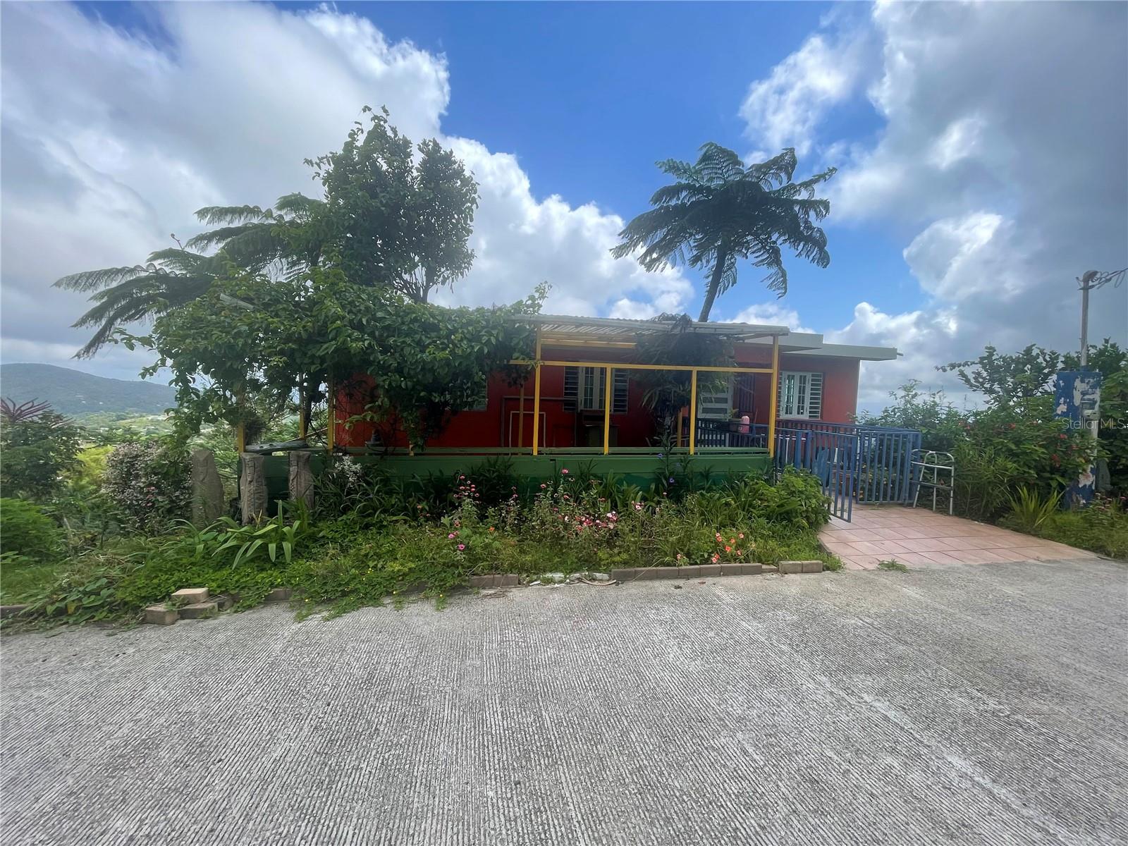 1 Los Pinos Property Photo 1