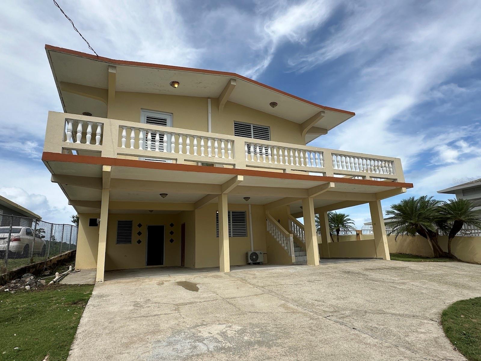578 Mariani Comm Property Photo 1