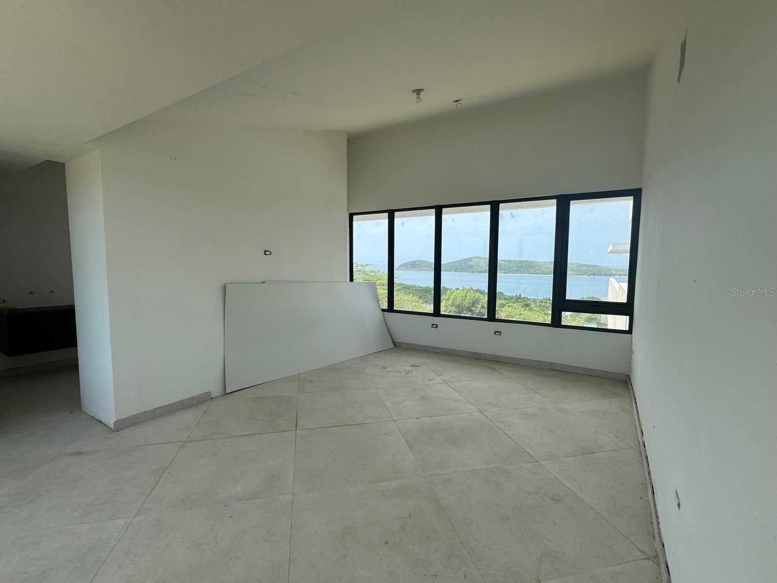 8 Alturas De Zoni Property Photo 23