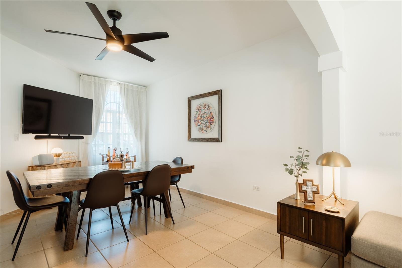 3 B Property Photo 3