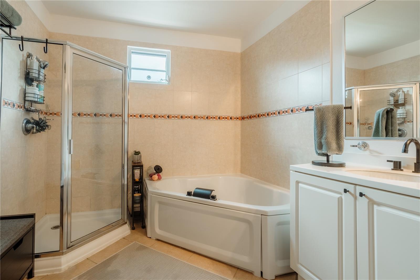 3 B Property Photo 17