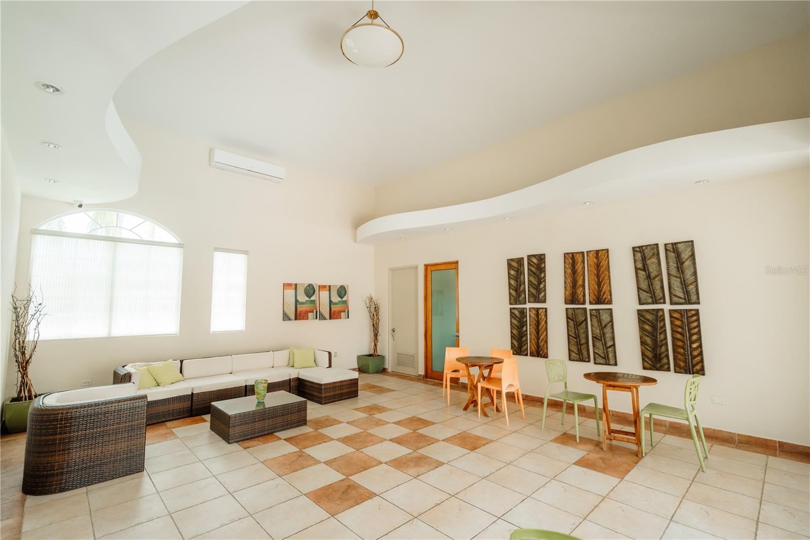 3 B Property Photo 33