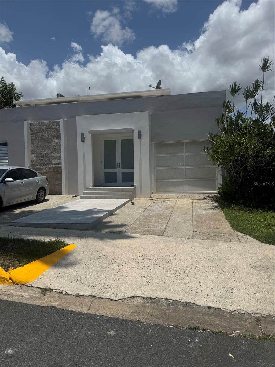 504 Sirio Property Photo 1