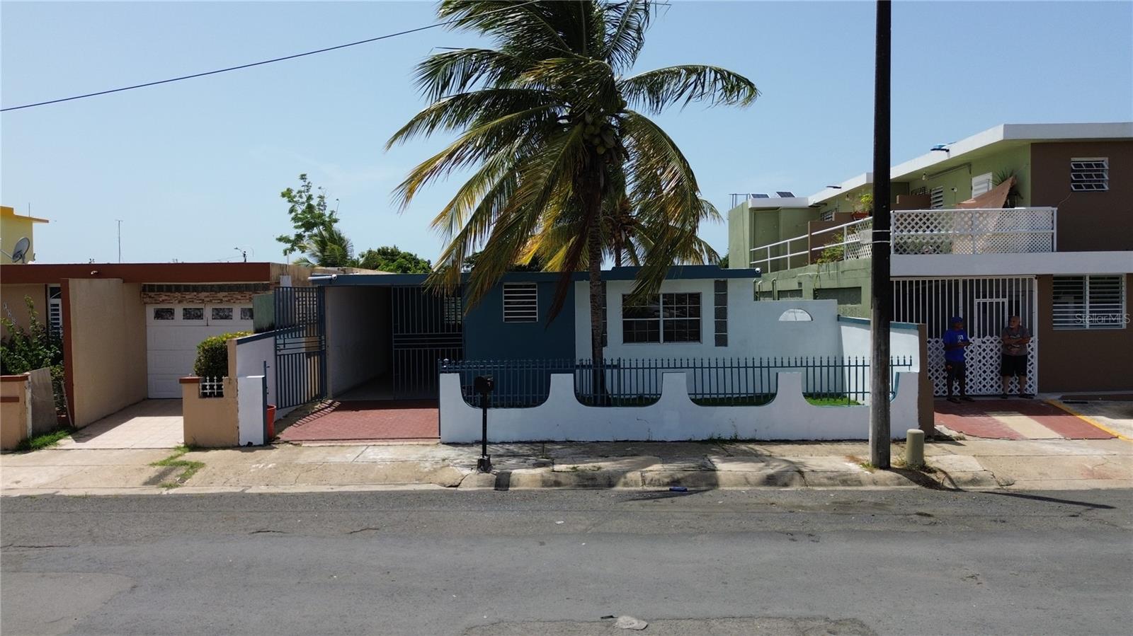 Calle 4 F-27 Urbanización Villa Cooperativa Property Photo 1
