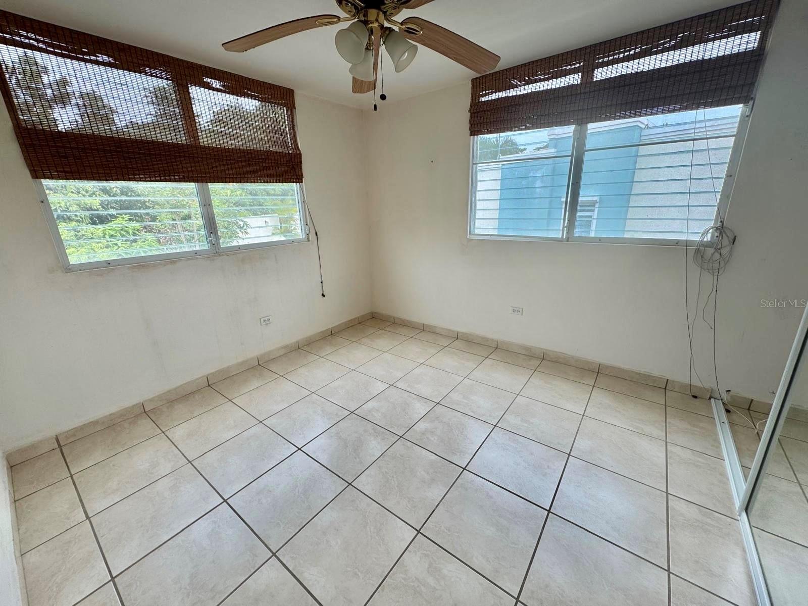 26 Vereda Ancha Property Photo 3