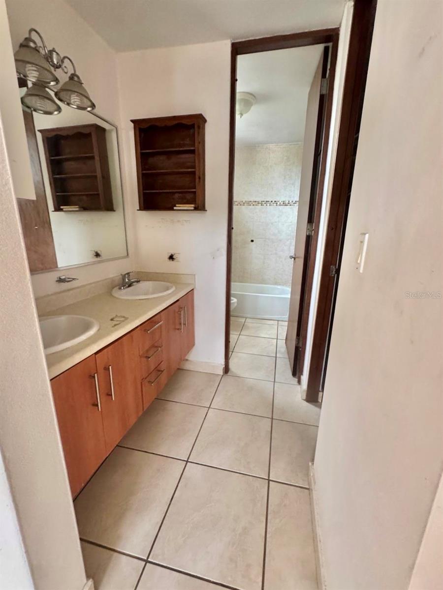 26 Vereda Ancha Property Photo 9