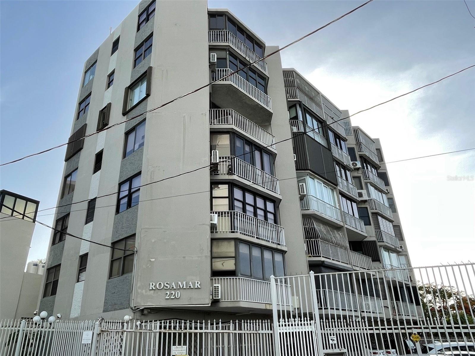 220 Rosario St #c Property Photo 1