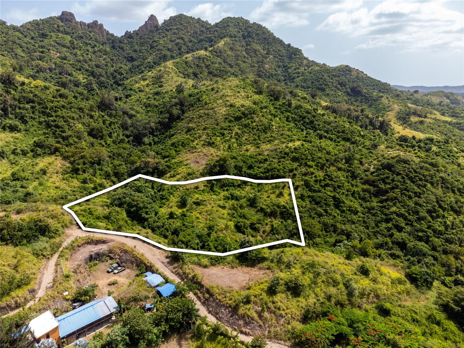 Carr 704 Property Photo 1