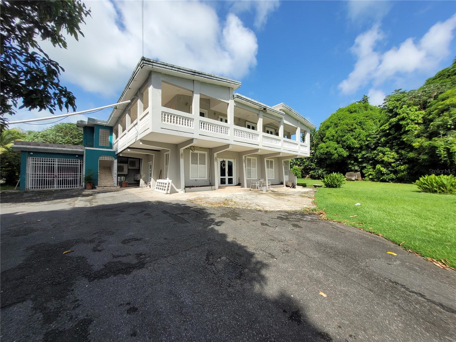 Collores Collores Property Photo 1
