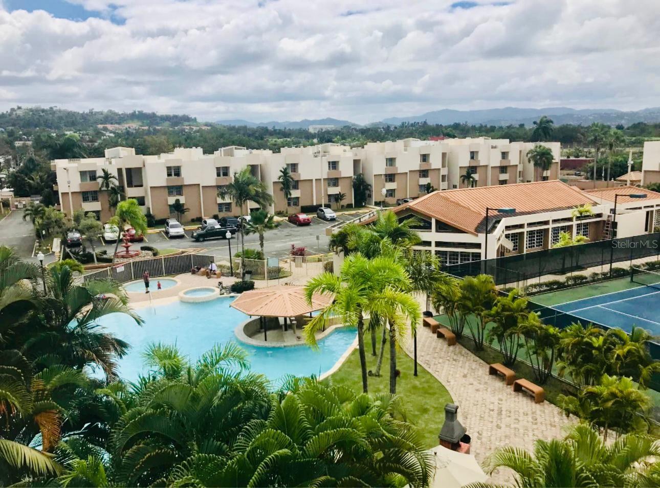 Cond Valles De Torrimar #d-312 Property Photo 1