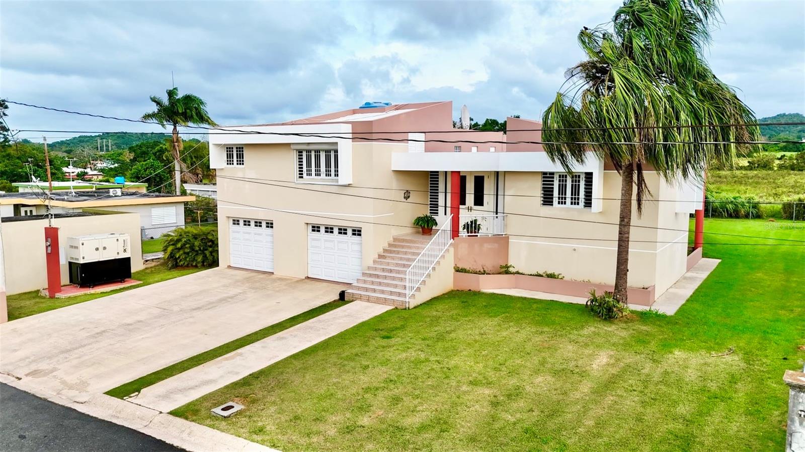 Urb. La Romana 216 Calle Franchesco Property Photo 1