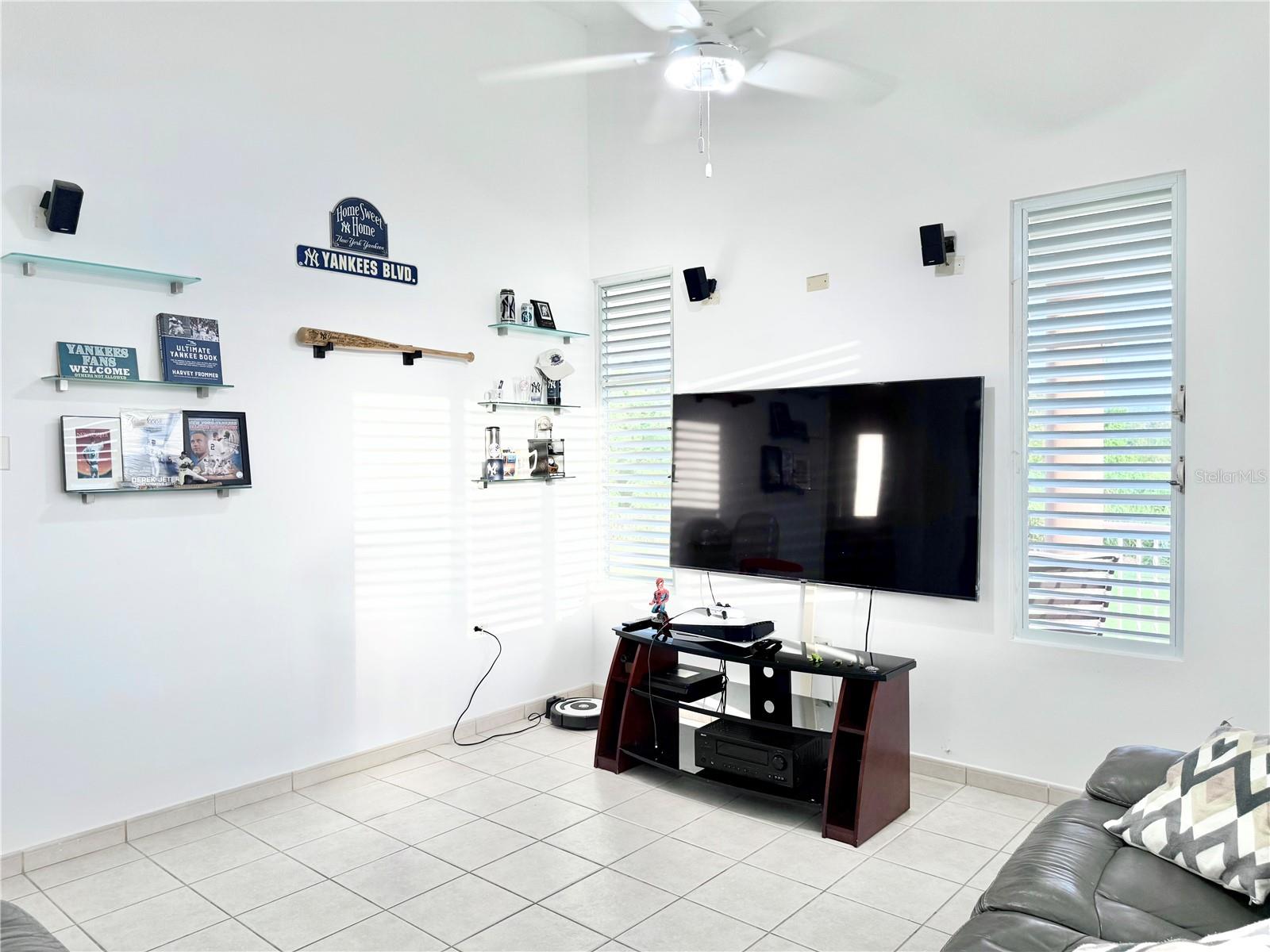 Urb. La Romana 216 Calle Franchesco Property Photo 13