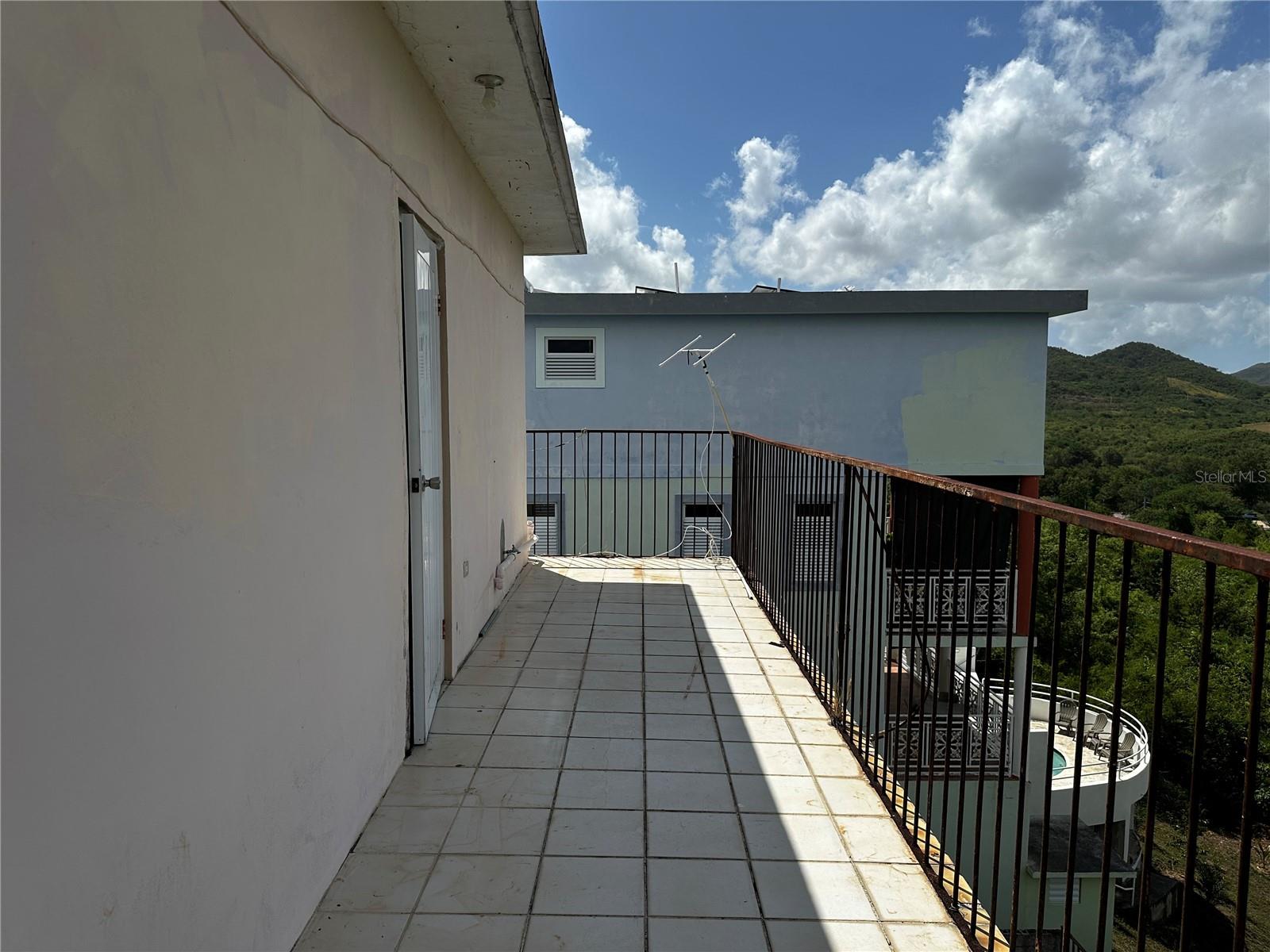 D Urb. El Eden D-7 Property Photo 8