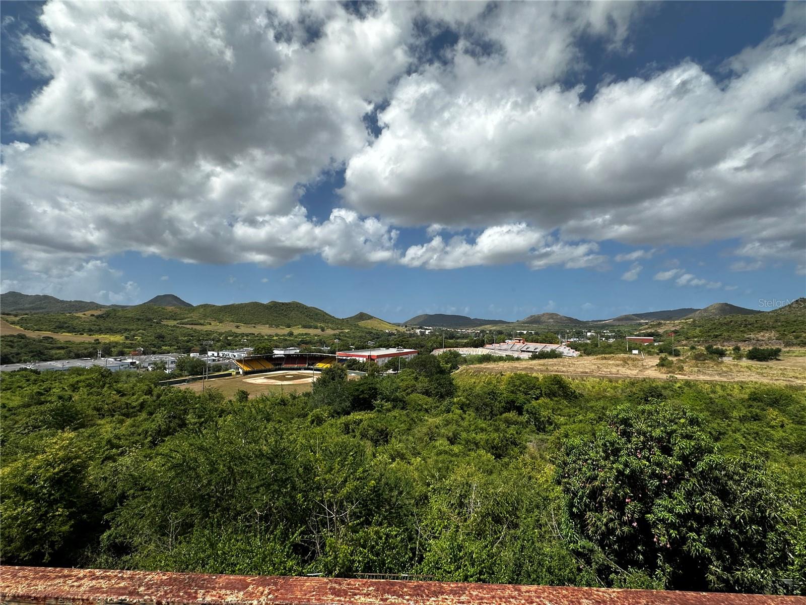 D Urb. El Eden D-7 Property Photo 9