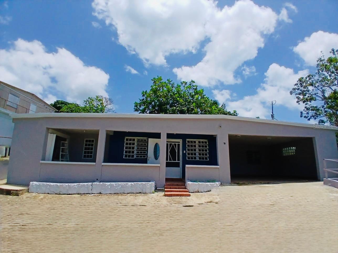 Calle B Parcelas Angel Velez Property Photo 1