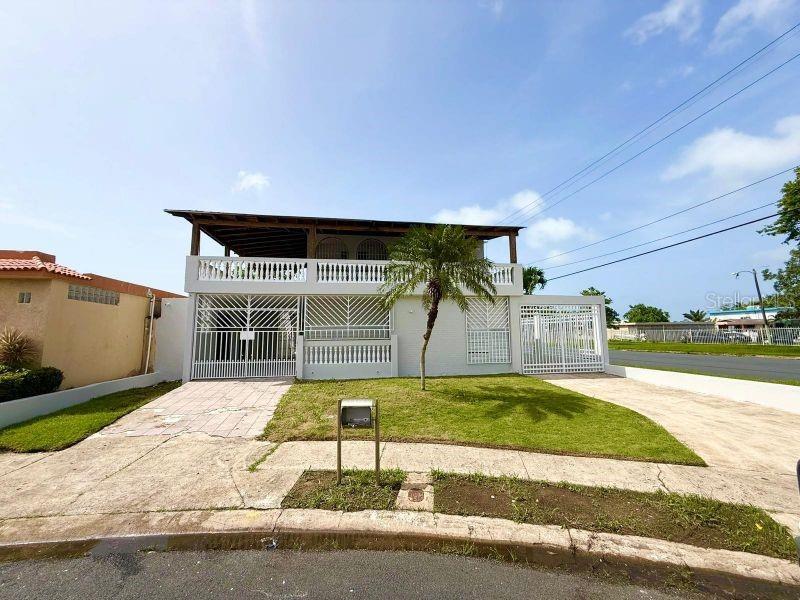 1 Calle Lago Vivi Property Photo 1