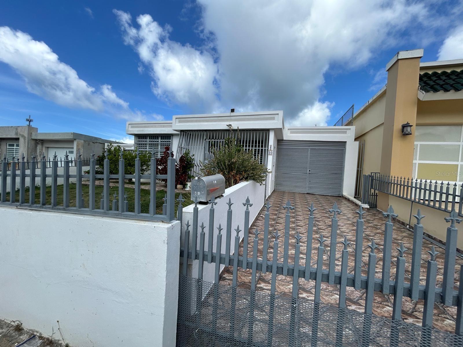 #7, H-10 Brisas Del Mar Property Photo 1