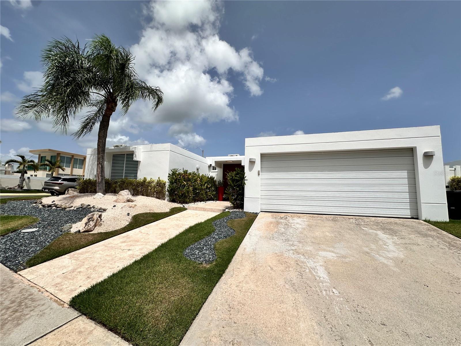 PR9115215 Property Photo 1