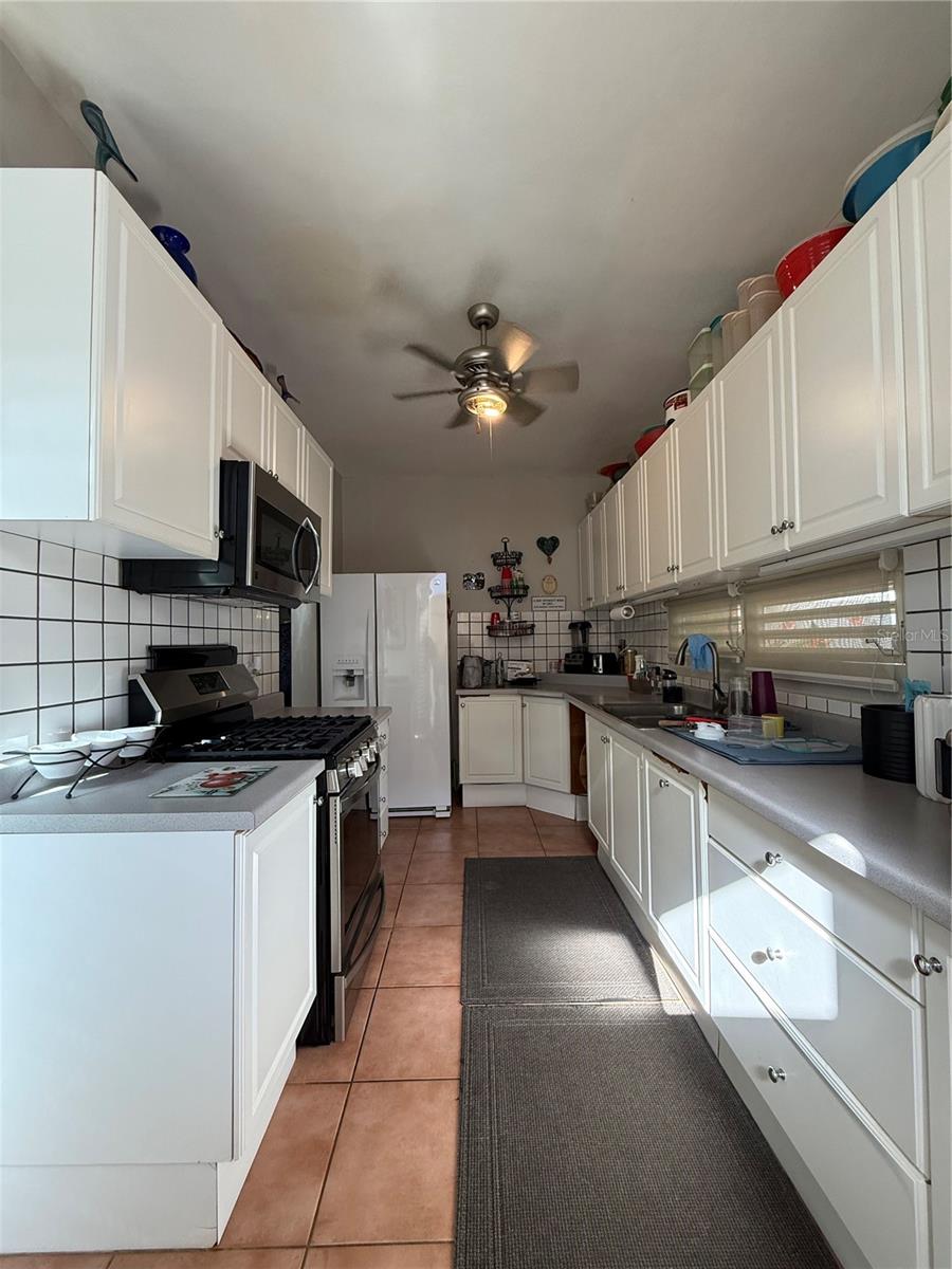 . Topacio St #f-22 Property Photo 7