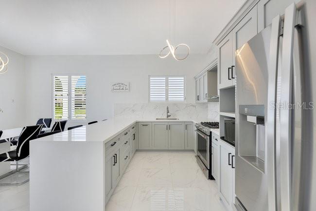 Calle J Property Photo 6