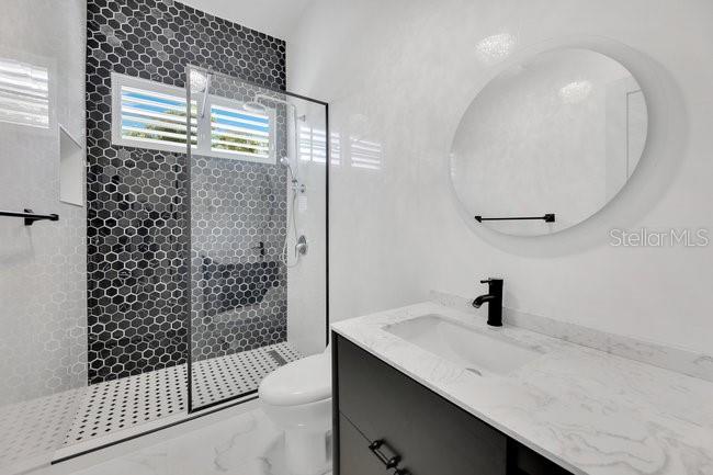 Calle J Property Photo 11