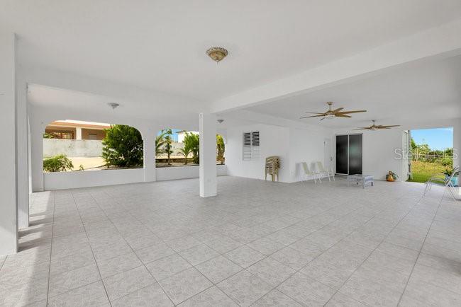 Calle J Property Photo 17