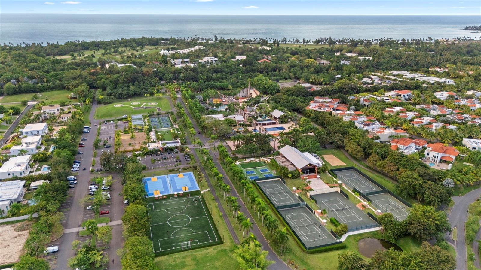 Plantation Village Dorado Beach Carr. 693 Km.10 Hm 7 #1202 Property Photo 35