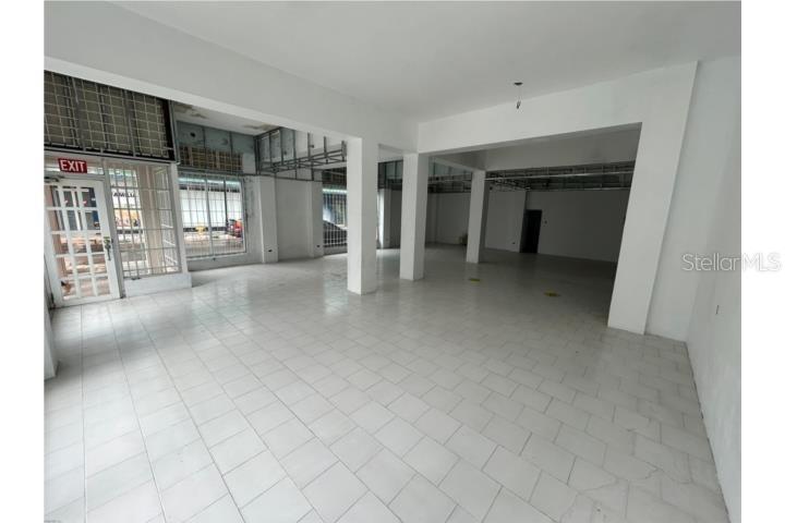 Local 2 Edificio Zamora Mayor Cantera St Property Photo 2