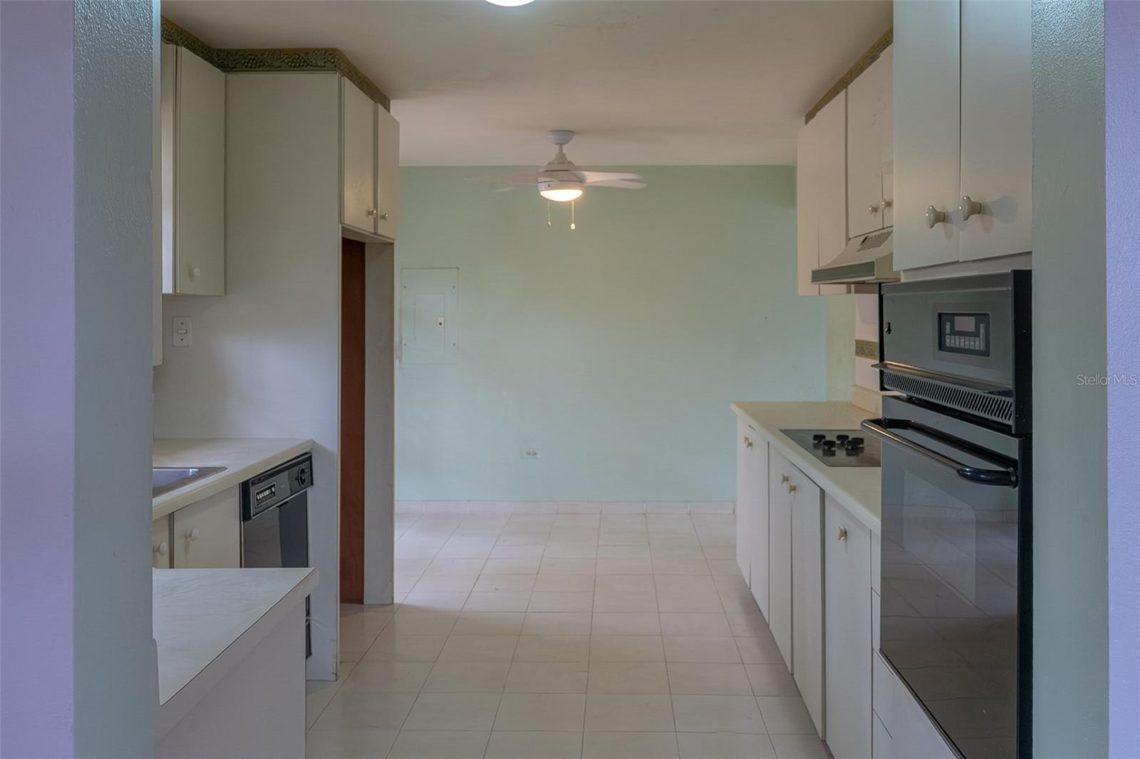 1 Km 49.0 Calle 2 #d9 Property Photo 6