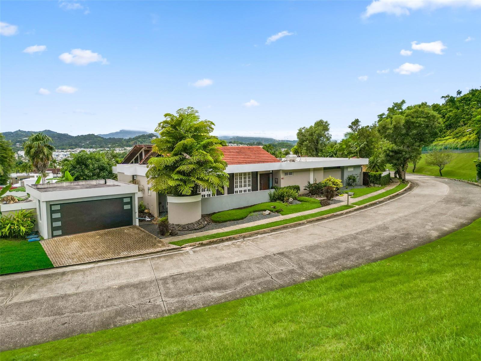 201 Rey Gustavo, La Villa De Torrimar Property Photo 1