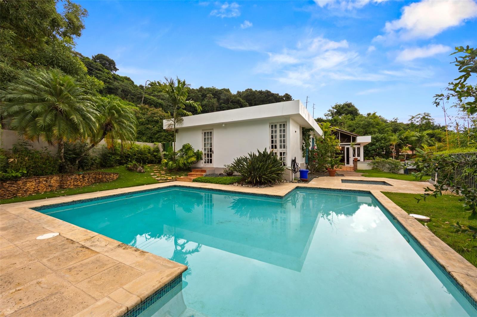201 Rey Gustavo, La Villa De Torrimar Property Photo 10
