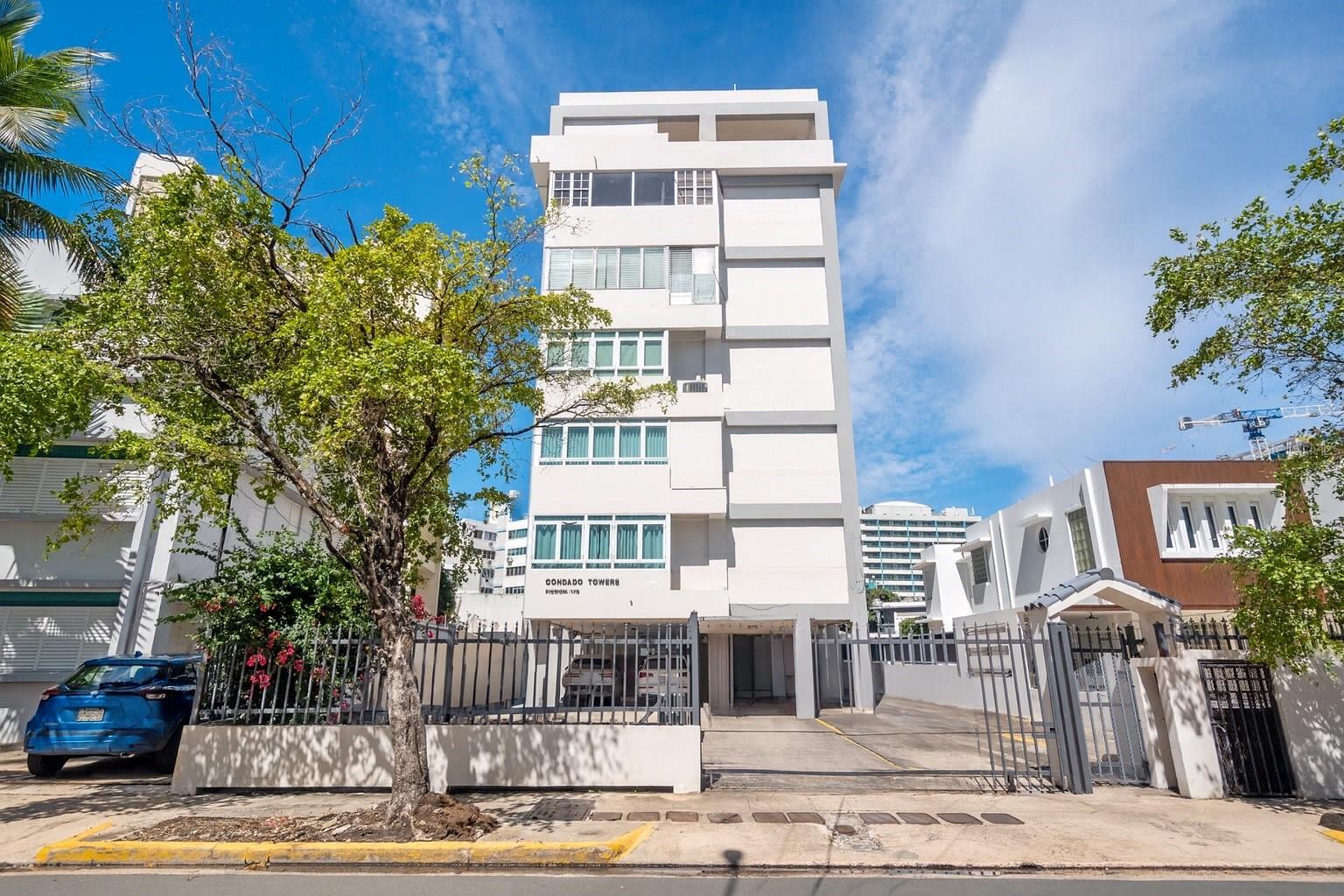 1115 Calle Piccioni #ph Property Photo 1